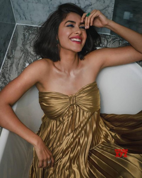 Mrunal Thakur says she picks films based on stories, not co-stars Mrunal Thakur says she picks films based on stories, not co-stars