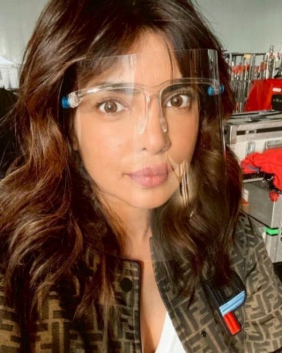 Priyanka shares 'what shooting a movie looks like in 2020' Priyanka shares 'what shooting a movie looks like in 2020'