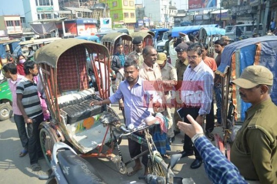 License made compulsory for all rickshaw drivers by AMC License made compulsory for all rickshaw drivers by AMC