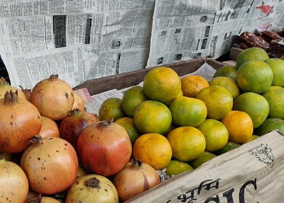 High fruit prices ahead of Lakshmi Puja : Jampui orange Rs. 30 per piece 
