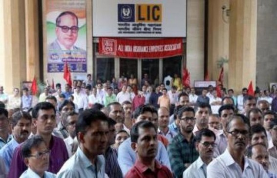 LIC employees to form stir against BJP Govt’s Corporate ‘Lobbyism’ LIC employees to form stir against BJP Govt’s Corporate ‘Lobbyism’