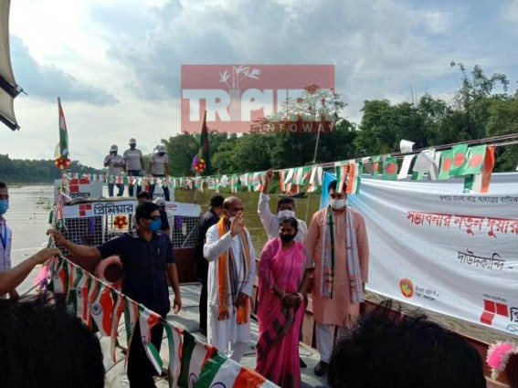 Boat-sized vessel arrived in Tripura : CM claims it as Model State's example Boat-sized vessel arrived in Tripura : CM claims it as Model State's example