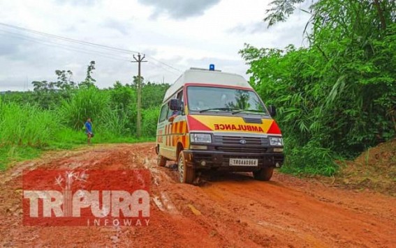 Gandachera-Raishyabari road remains in pathetic condition