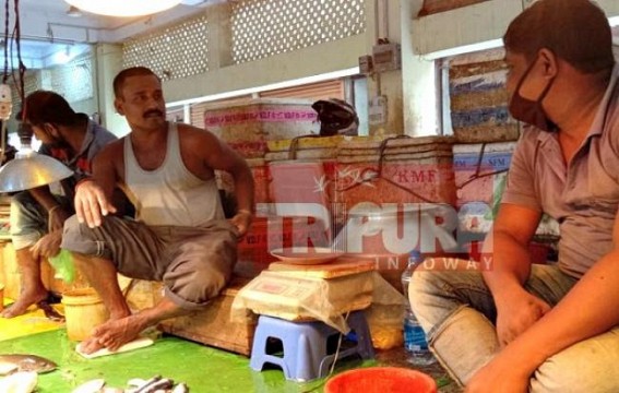 Sellers reluctant to wear masks in Agartala, alleged, ‘Suffocation due to hot Weather’ Sellers reluctant to wear masks in Agartala, alleged, ‘Suffocation due to hot Weather’