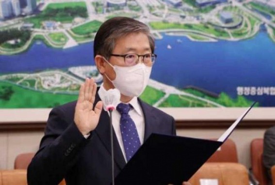 Hold hearings on minister nominees: Moon to lawmakers Hold hearings on minister nominees: Moon to lawmakers