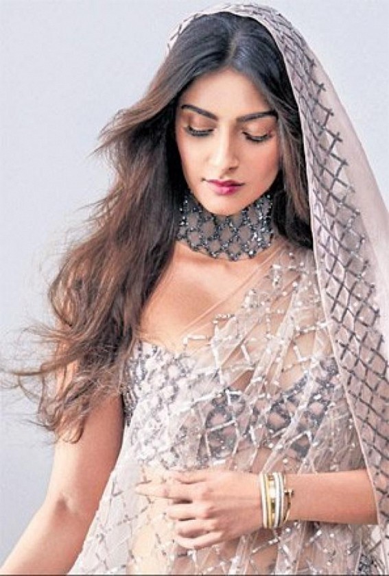 Sonam's mantra: Take yourself out on date, indulge in carbs Sonam's mantra: Take yourself out on date, indulge in carbs