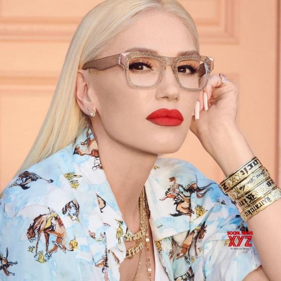 Gwen Stephani reacts with humour to fan who trolls her for failing Gwen Stephani reacts with humour to fan who trolls her for failing