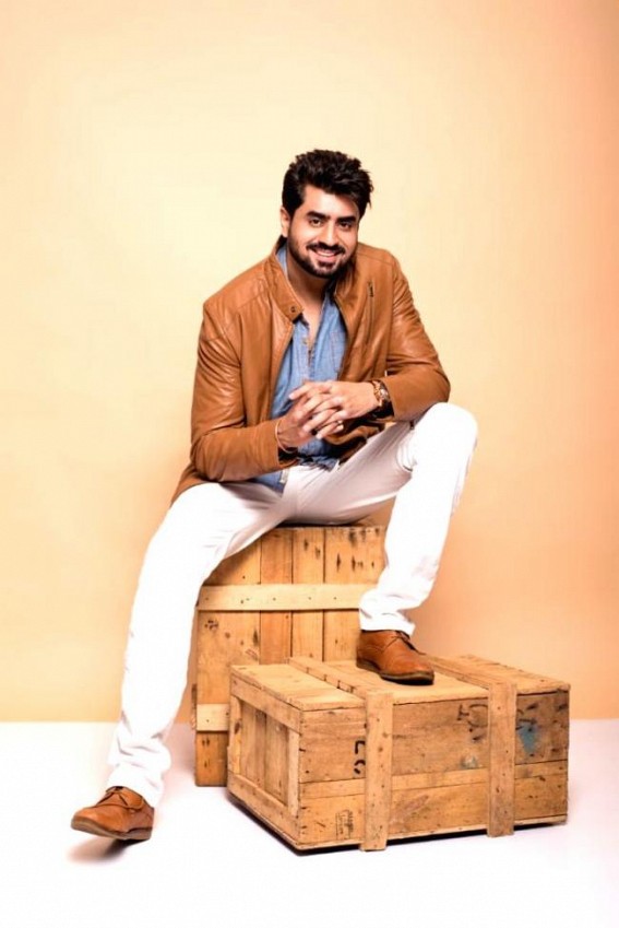 Pritam Singh: Good food, not money, propelled 'Flight' cast! Pritam Singh: Good food, not money, propelled 'Flight' cast!
