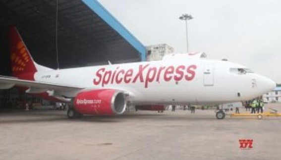 National Crisis : SpiceJet airlifts 800 oxygen concentrators from Hong Kong to Delhi