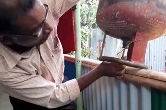 Instead of gas in Cylinder, allegedly filled up with water in Bishalghar Instead of gas in Cylinder, allegedly filled up with water in Bishalghar