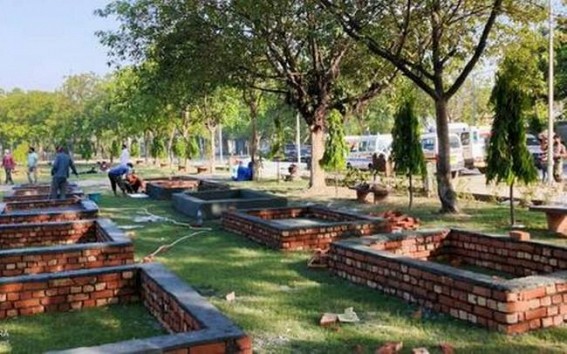 Park turned into cremation ground in Delhi