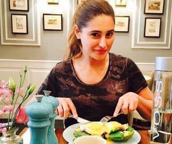 Nargis Fakhri's dinner date: When he loves to cook and you love to eat Nargis Fakhri's dinner date: When he loves to cook and you love to eat