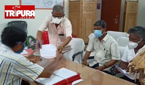 CPI-M South district committee gave deputation to Chief Medical Officer with a 6-point demand CPI-M South district committee gave deputation to Chief Medical Officer with a 6-point demand