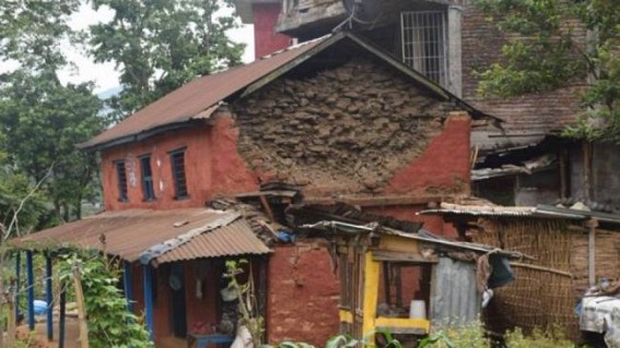 5.8 magnitude earthquake hits Nepal, 3 injured 5.8 magnitude earthquake hits Nepal, 3 injured