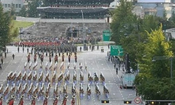S.Korea eyes large-scale parade to mark Armed Forces Day S.Korea eyes large-scale parade to mark Armed Forces Day