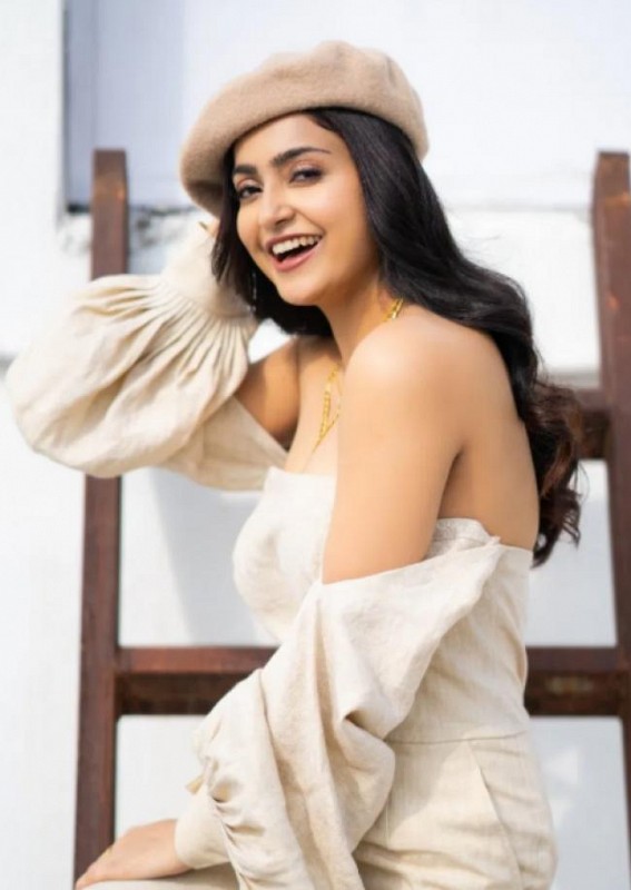 Language no bar for Delhi girl Avantika as she makes Tamil cinema debut Language no bar for Delhi girl Avantika as she makes Tamil cinema debut