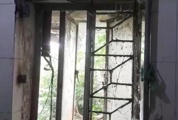Mental Patient escaped from GB hospital through broken window Mental Patient escaped from GB hospital through broken window