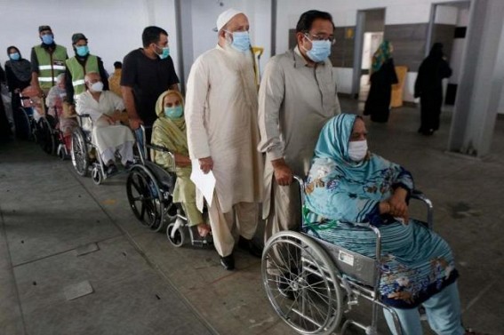 Pak Minister warns of more curbs to arrest Covid spread Pak Minister warns of more curbs to arrest Covid spread