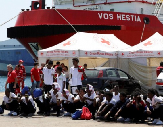 Aid ship carrying migrants sent around Sicily to dock