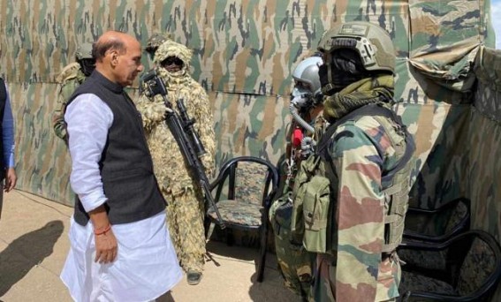 Rajnath meets army veterans in Ladakh, reiterates commitment towards welfare Rajnath meets army veterans in Ladakh, reiterates commitment towards welfare