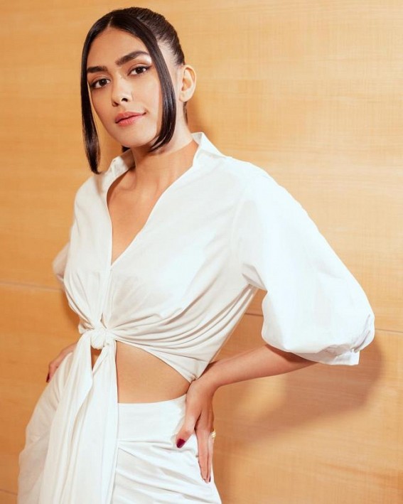 Mrunal Thakur: Want to make sure I get out of my comfort zone
