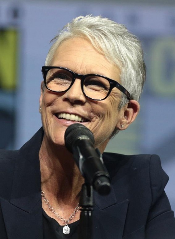 Jamie Lee Curtis says her youngest child is transgender