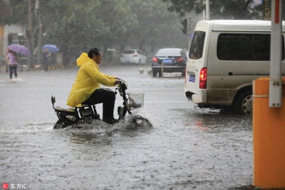 China renews alert for heavy rainfall