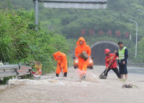 China renews yellow alert for heavy rainstorms
