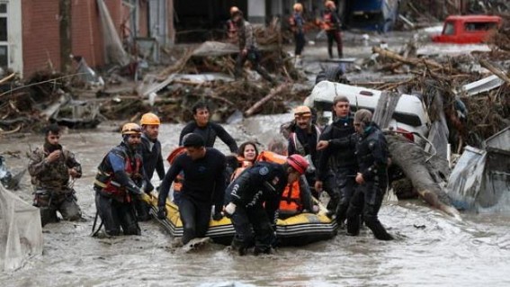 Flash floods kill 27 people in Turkey