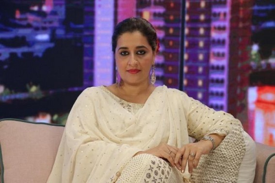 Kausar Munir: Poetry is self-expression, song writing is customised job Kausar Munir: Poetry is self-expression, song writing is customised job