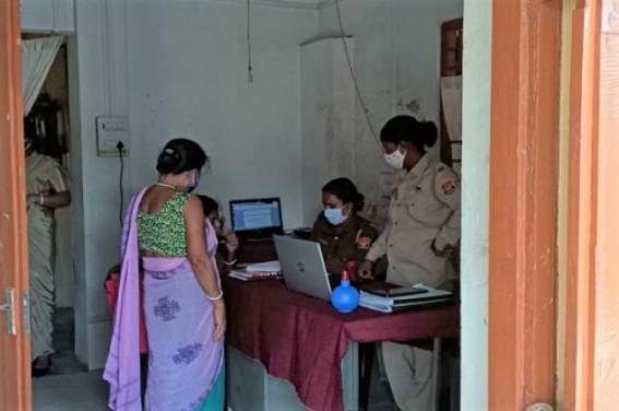 Mob attacked on a Woman after she filed Molestation Case against a Local Mob attacked on a Woman after she filed Molestation Case against a Local