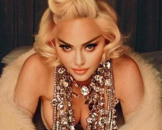 Madonna makes surprise appearance at AmfAR gala Madonna makes surprise appearance at AmfAR gala
