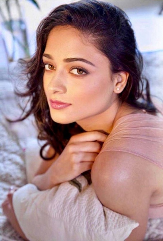Yaaneea Bharadwaj heaps praises on her 'Chhorrii' team Yaaneea Bharadwaj heaps praises on her 'Chhorrii' team