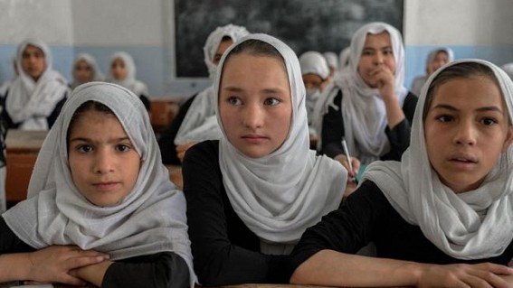 UN official urges using aid to leverage women's rights in Afghanistan UN official urges using aid to leverage women's rights in Afghanistan