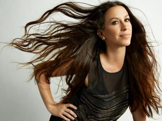 Alanis Morissette to make comedy series inspired by her life