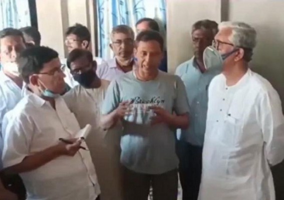Former CM Manik Sarkar, MLAs visited BJP's Political Violence Affected Homes in Belonia : Calls BJP's Brutal Attack on common men display of 'Cowardice' Former CM Manik Sarkar, MLAs visited BJP's Political Violence Affected Homes in Belonia : Calls BJP's Brutal Attack on common men display of 'Cowardice'