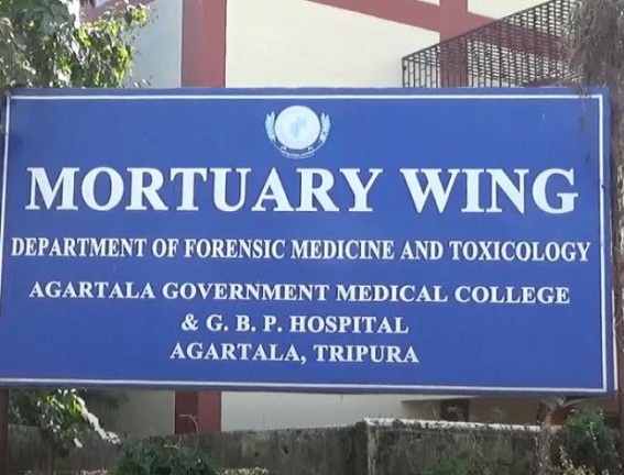 Hanging body of a college student was recovered from his house at East Aralia area Hanging body of a college student was recovered from his house at East Aralia area