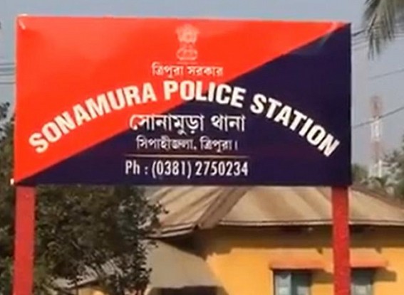 Gang of 15-20 miscreants vandalized a vehicle based on enmity in Boxanagar Gang of 15-20 miscreants vandalized a vehicle based on enmity in Boxanagar