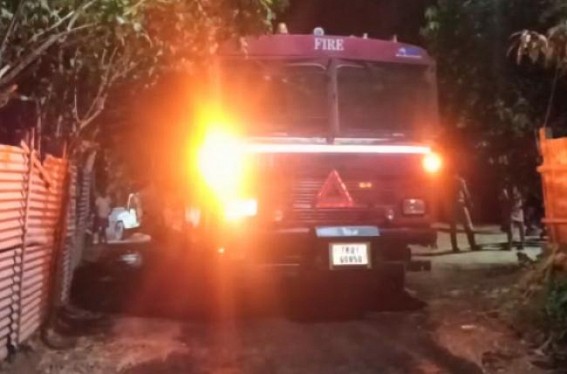 Bishalgarh : Miscreants set fire in a home Bishalgarh : Miscreants set fire in a home