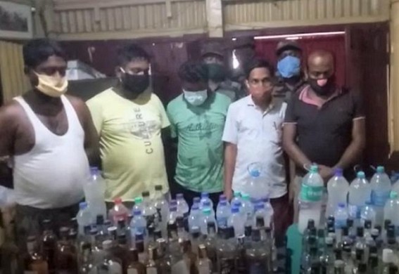 Huge quantity of illegal liquor recovered from Maharajganj Bazar in a raid, 5 people arrested from spot Huge quantity of illegal liquor recovered from Maharajganj Bazar in a raid, 5 people arrested from spot