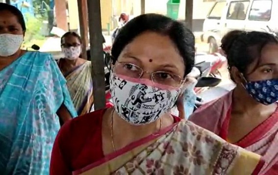 Tripura Nari Kalyan Samiti Filed an FIR against BJP activists who attacked on CPI-M's leader's home and looted gold chain and mobile phones Tripura Nari Kalyan Samiti Filed an FIR against BJP activists who attacked on CPI-M's leader's home and looted gold chain and mobile phones
