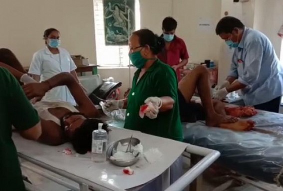 Terrible road mishap at Amarpur : 3 critically injured in bike and passenger car collision Terrible road mishap at Amarpur : 3 critically injured in bike and passenger car collision