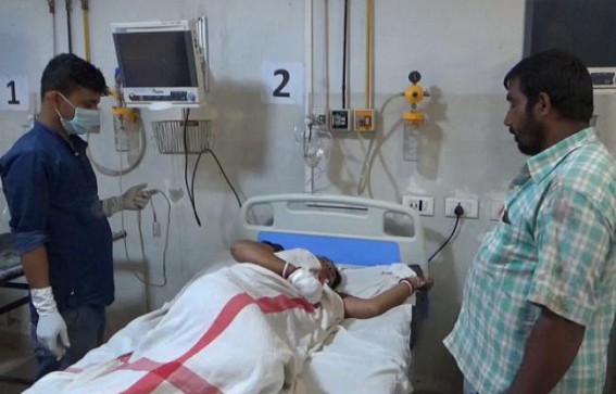 TSR Jawan tries to kill his Wife, Child by attacking with sharp weapon : Wife received severe injuries, her 4 fingers of right hand Chopped by the husband TSR Jawan tries to kill his Wife, Child by attacking with sharp weapon : Wife received severe injuries, her 4 fingers of right hand Chopped by the husband