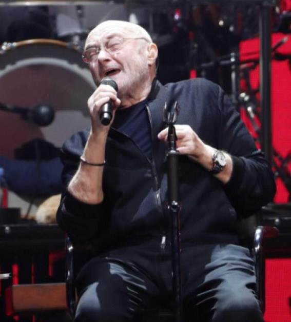 Phil Collins touring after 14 years, can barely hold a drumstick Phil Collins touring after 14 years, can barely hold a drumstick