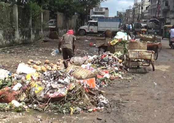 Maharaj Ganj Ram Thakur Sangha area turns a Dumping station : Locals expressed resentment 