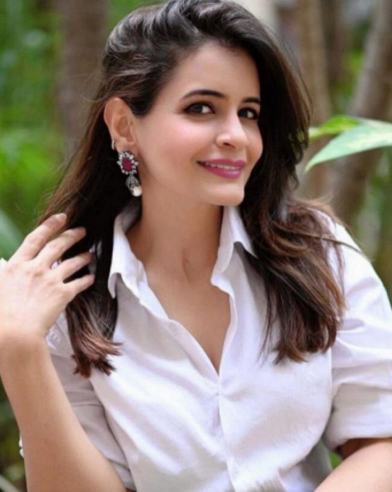 Perneet Chauhan on National Youth Day: I urge youth to stay true to themselves Perneet Chauhan on National Youth Day: I urge youth to stay true to themselves