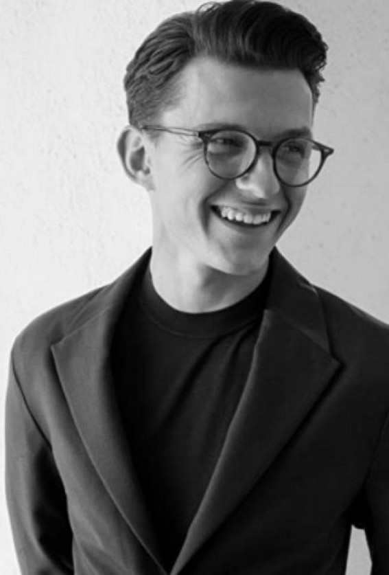 Tom Holland baffled by gift from Mark Wahlberg Tom Holland baffled by gift from Mark Wahlberg