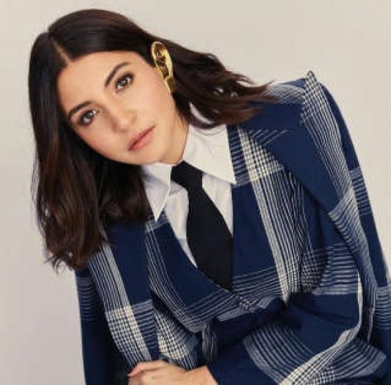 Anushka Sharma starts prepping to become Jhulan in 'Chakda Xpress' Anushka Sharma starts prepping to become Jhulan in 'Chakda Xpress'