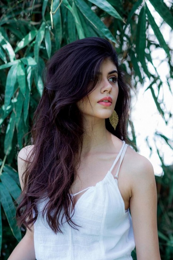 Sanjana Sanghi : 'Uljhe Hue' was one of the most memorable experience Sanjana Sanghi : 'Uljhe Hue' was one of the most memorable experience