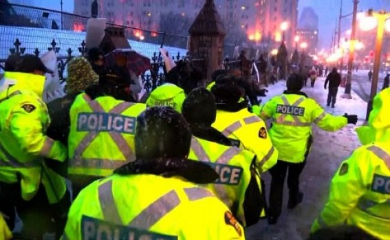 Ottawa Police arrest organisers of truckers' protests